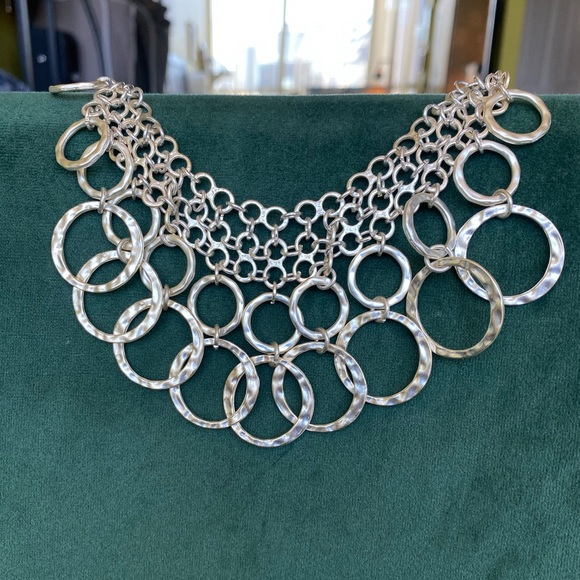 Silver cage necklace - Picture 2 of 5